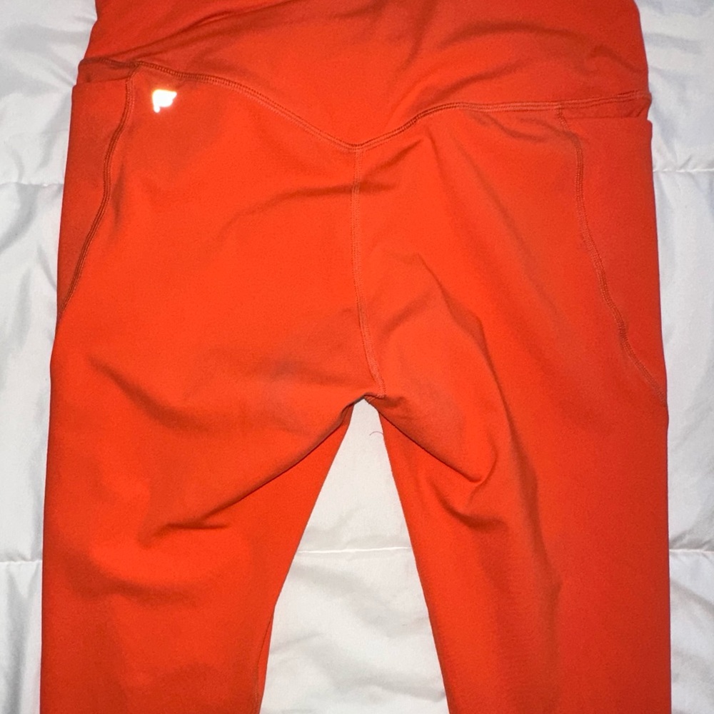 Fabletics Oasis PureLuxe HW Crossover 7/8
Legging in Orange - Picture 5 of 5